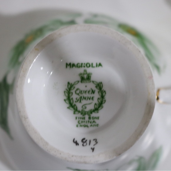 Queen Anne “Magnolia” Teacup & Saucer Bone China England Collectible - Picture 11 of 16